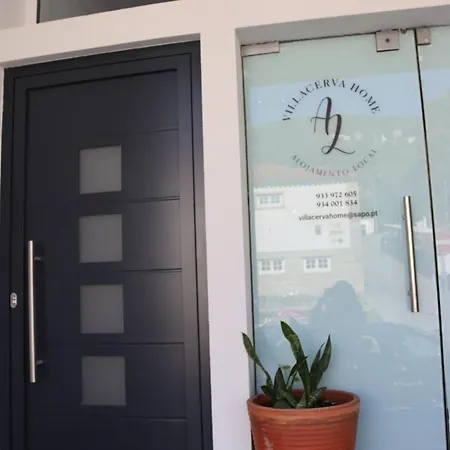 Villa Cerva Home אכסניה *
