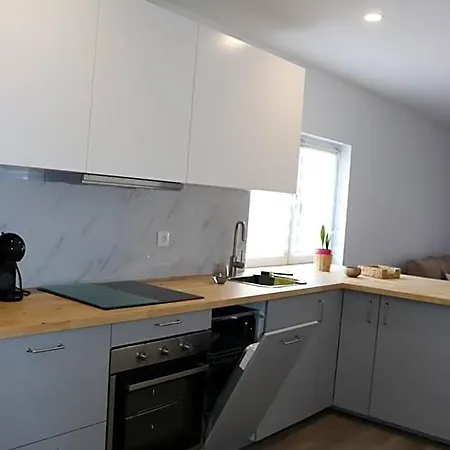 אכסניה Villa Cerva Home *