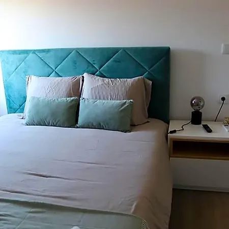 Villa Cerva Home אכסניה Cerva
