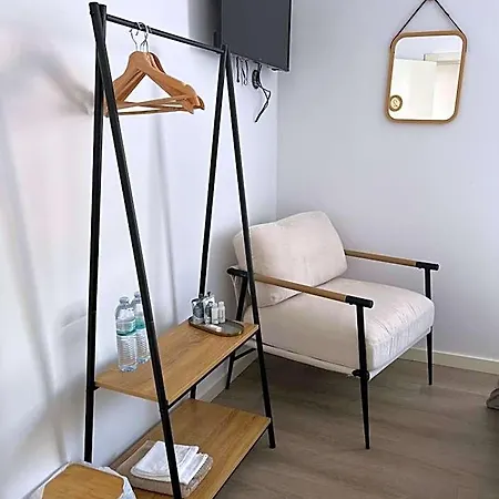Villa Cerva Home אכסניה Cerva