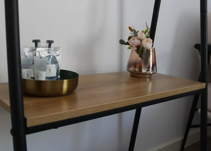 Villa Cerva Home بيت شباب Cerva