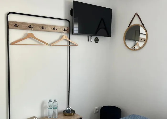 بيت شباب Villa Cerva Home *