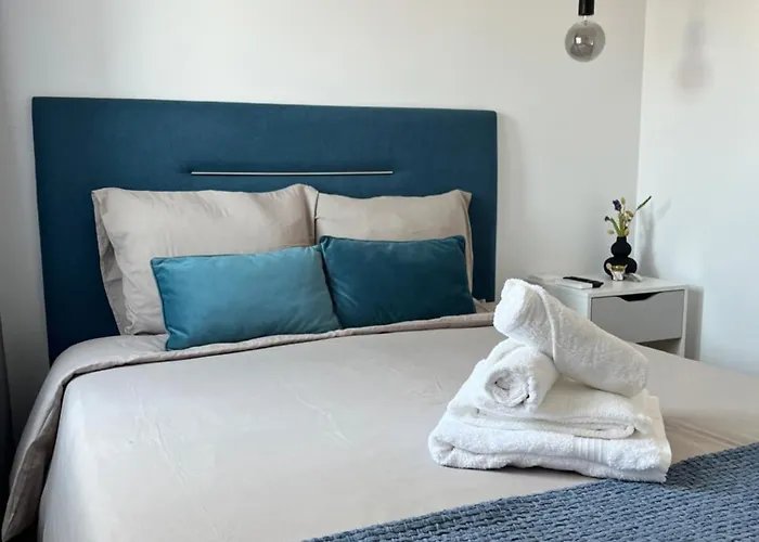 Villa Cerva Home بيت شباب Cerva